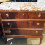 229 1224 CHEST OF DRAWERS